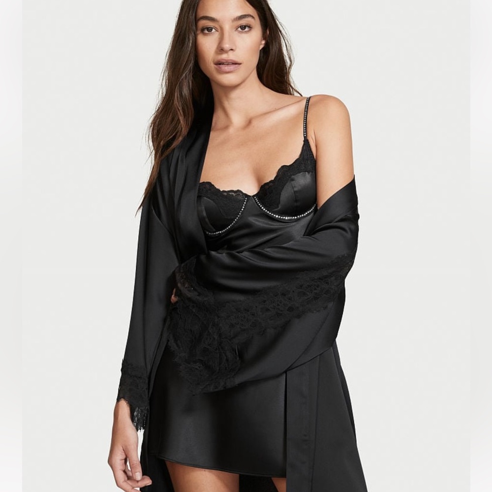 NWT Victoria’s Secret Satin & Lace Embellished Cupped Mini Slip - Picture 3 of 15